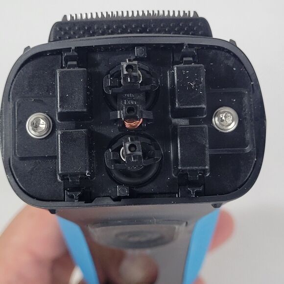 Braun Series 3 ProSkin 3040s Wet & Dry Shaver with Charging Cord USED - Picture 8 of 11